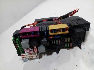 2014 Mercedes-Benz E350 Front Signal Acquisition Module (SAM) with Fuse Block (Used OEM)