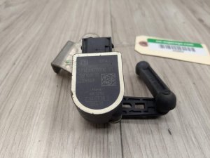 2017-2023 BMW 528i Black Headlight Level Sensor (Used OEM)