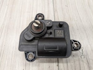 2016-2022 BMW 750i Black Actuator Drive, Exhaust Flap (Used OEM)