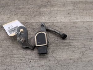 2006-2013 BMW M3 Black Headlight Level Sensor (Used OEM)