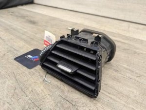2014-2020 BMW M4 White Right Outer Dash Fresh Air Vent Grille (Used OEM)
