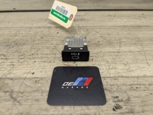 2017-2023 BMW 528i USB Dual Type C Charger Port Socket (Used OEM)