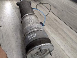 2013-2015 BMW 750i Rear Right Air Strut Shock Absorber (Used OEM)