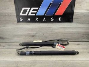  BMW X5 m White Tailgate Power Lift Support Spindle Drive (Used OEM)