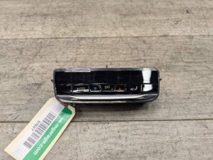 2017-2019 BMW X4 A/C Control Panel, Rear Cabin (Used OEM)