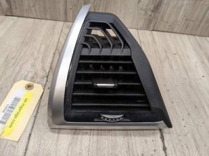 2018-2021 BMW X3 White Fresh Air Grille, Driver's Side (Used OEM)