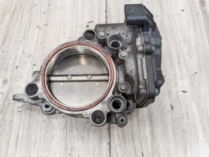 2017-2023 BMW 528i White Throttle Body (Used OEM)