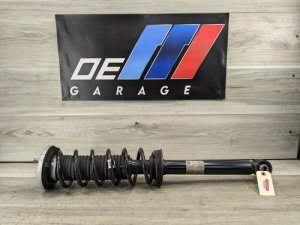 2021-2023 BMW 540i Rear Spring Strut (Used OEM)