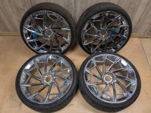 2007-2013 BMW X5 Chrome 2Crave No. 36 Wheel (Used OEM)