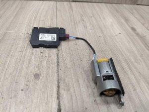 2016-2022 BMW 750i Steering Wheel Vibration Generator (Used OEM)