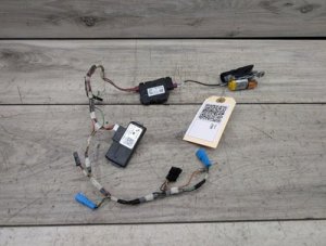 2016-2019 BMW 750i Steering Wheel Electronic Control Unit (Used OEM)