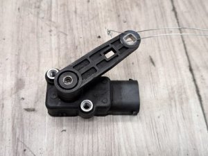 2015-2019 BMW X6 Black Headlight Level Sensor (Used OEM)