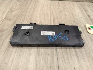 2011-2017 BMW X3 Silver Antenna Amplifier Diversity (Used OEM)