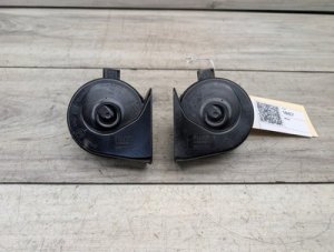 2021-2026 BMW M4 Blue High and Low Tone Horn Set (Used OEM)