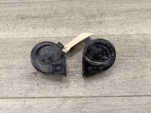 2010-2017 BMW 528i White High and Low Tone Horn Set (Used OEM)
