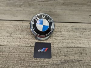 2012-2019 BMW 650i Emblem Button with Reversing Camera (Used OEM)