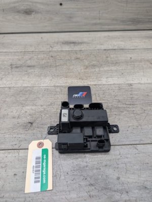 2016-2018 BMW 320i Integrated Power Supply Module (IVM) (Used OEM)
