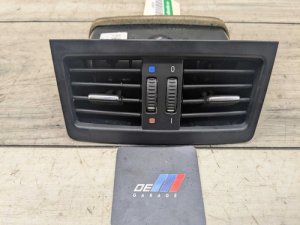 2005-2013 BMW 328i White Rear Center Console Fresh Air Vent Grille (Used OEM)