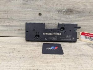 BMW X5 m White Antenna Amplifier Diversity 315 Mhz (Used OEM)