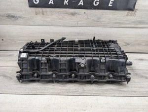 2016-2022 BMW 750i Black Intake Manifold Assembly with Integrated Air-to-Water Intercooler (Used OEM)