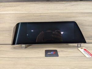 2019-2022 BMW 328i Central Information Display Screen (Used OEM)