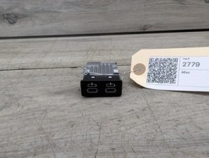 2017-2023 BMW 528i Gray Dual USB-C Port Module (Used OEM)