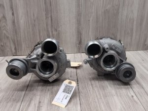 2015-2016 BMW M5 Black Turbocharger Set (Used OEM)