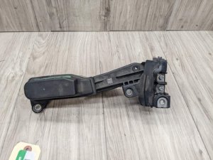 2017-2023 BMW 528i Black Battery Voltage Jump Start Terminal (Used OEM)