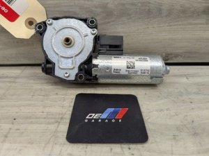 2021-2026 BMW M4 Black Sunroof Motor (Used OEM)