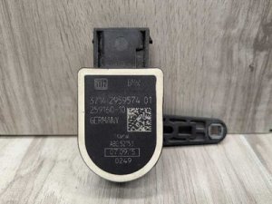 2016-2023 BMW 528i Black Suspension Height / Headlight Level Sensor (Used OEM)
