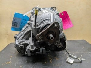 2017-2023 BMW 528i Gray Transfer Case Assembly ATC13 (Used OEM)
