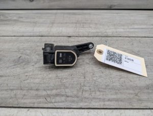 2004-2011 BMW M3 Black Headlight Level Sensor (Used OEM)