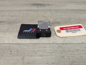 2020 BMW 528i USB-C Socket Single Port (Used OEM)