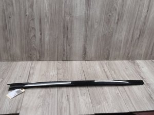  BMW X5 m Black Right Windshield Drip Molding Trim (Used OEM)