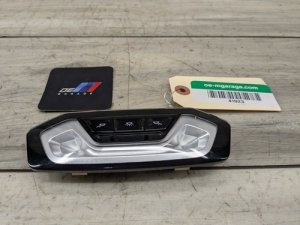 2021-2026 BMW 428i Black Rear Dome Lamp (Used OEM)