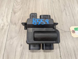  BMW X5 m White Power Distribution Junction Terminal Module (Used OEM)