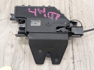 2004-2010 BMW 528i Gray Trunk Lock Actuator (Used OEM)
