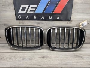 2018-2021 BMW X4 Gray Front Kidney Grille Set (Used OEM)