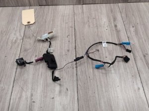 2017-2020 BMW M5 Black Steering Wheel Electronics Control Unit (Used OEM)