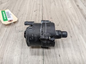 2018-2019 BMW M550i xDrive Auxiliary Water Pump (Used OEM)