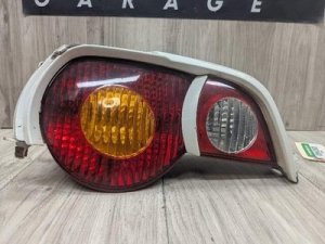 2003-2005 BMW Z4 White Rear Left Tail Light (Used OEM)