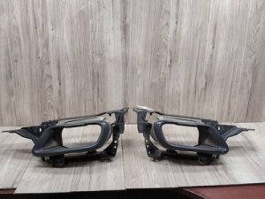 2019-2025 BMW X6 Black Holder For Trim For Exhaust Tailpipe, Right (Used OEM)