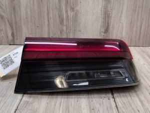 2021-2022 BMW M3 Black Right Inner Tail Light (Used OEM)