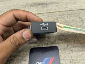 2017-2023 BMW 528i USB Socket (Used OEM)