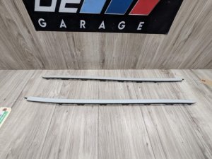 2015-2019 BMW X6 Gray Windshield Side Moulding, Right (Used OEM)