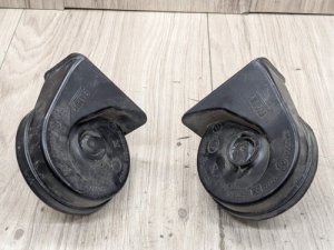 2015-2019 BMW X6 White High and Low Tone Horn Set (Used OEM)