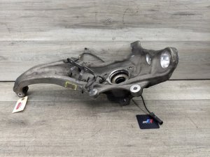 2017-2023 BMW 528i Front Left Wheel Carrier with Wheel Bearing (Used OEM)
