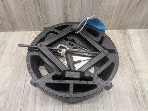2008-2019 BMW X6 Vehicle Tool Kit (Used OEM)