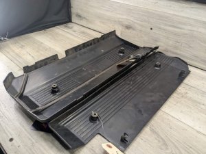 2004-2005 BMW 545i White Engine Beauty and Fuel Rail Cover Set (Used OEM)