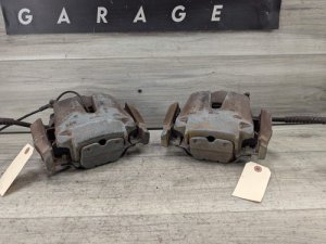 2008-2019 BMW X6 Front Brake Caliper Set (Used OEM)
